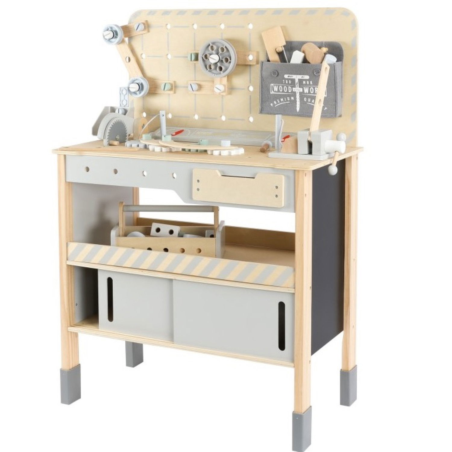 Дървена работилница с инструменти и кран + колан за инструменти