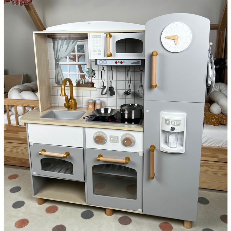 Детска дървена кухня с аксесоари Premium + комплект за готвач