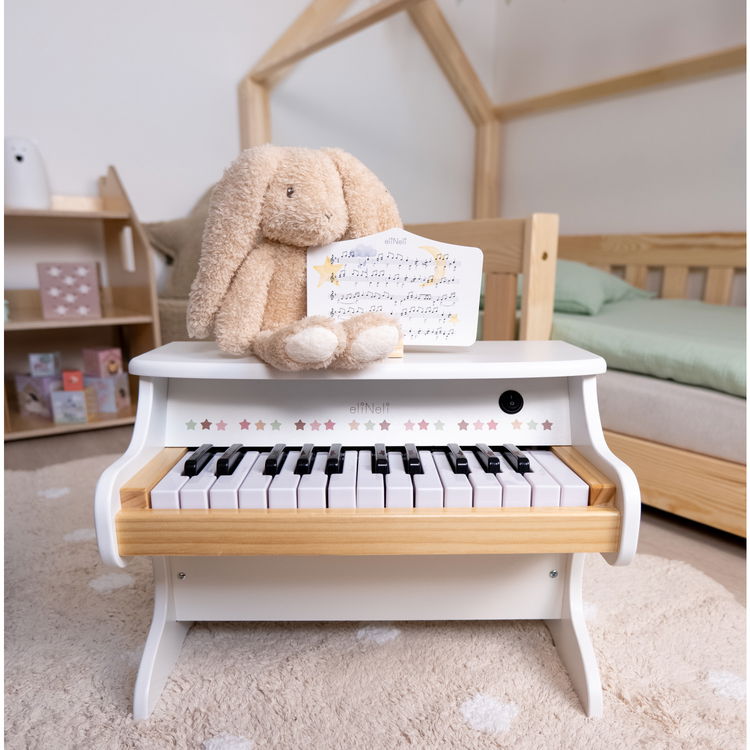 Дървено детско пиано