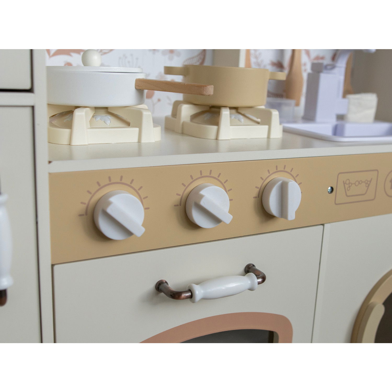 Детска дървена кухня с аксесоари и звукови ефекти