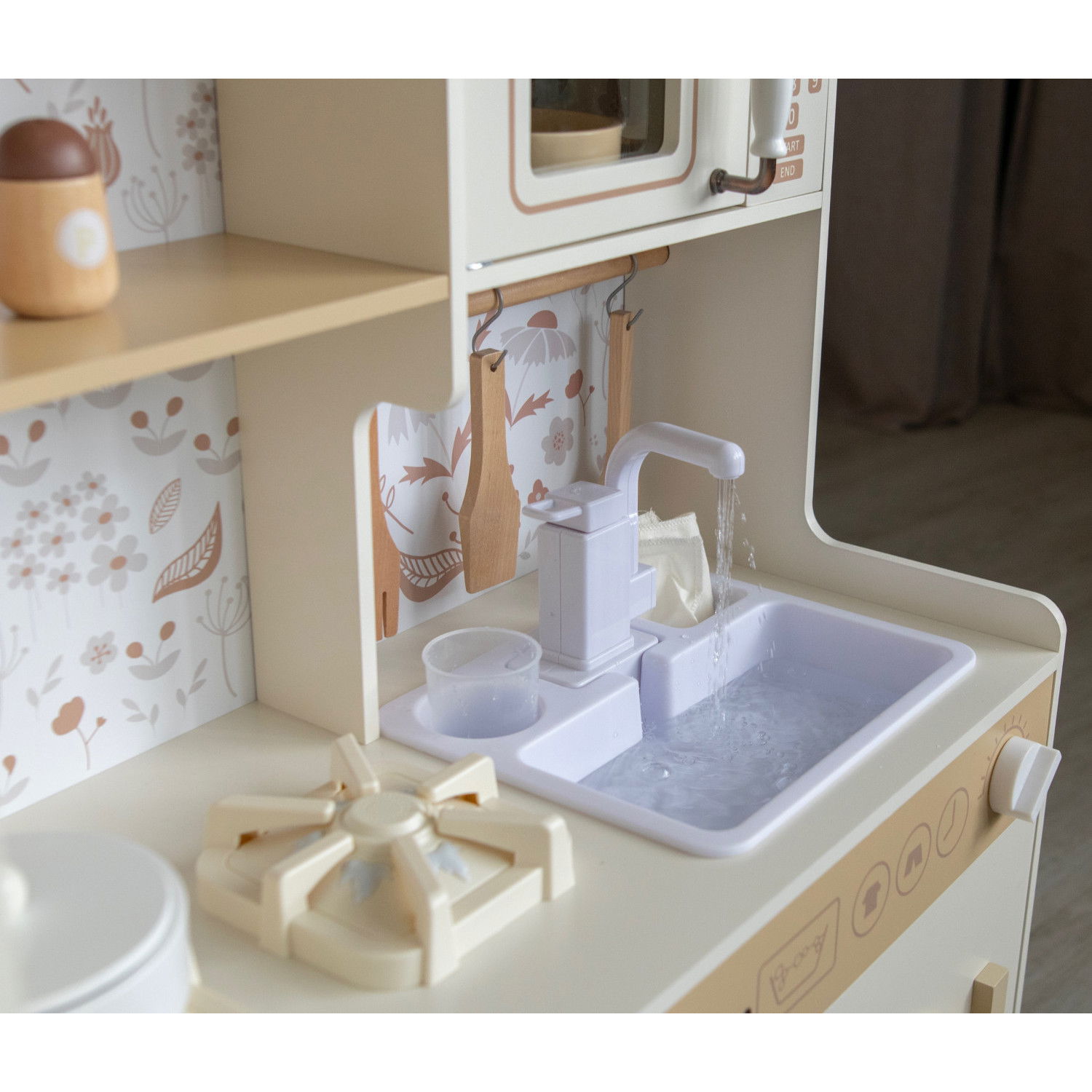 Детска дървена кухня с аксесоари и звукови ефекти