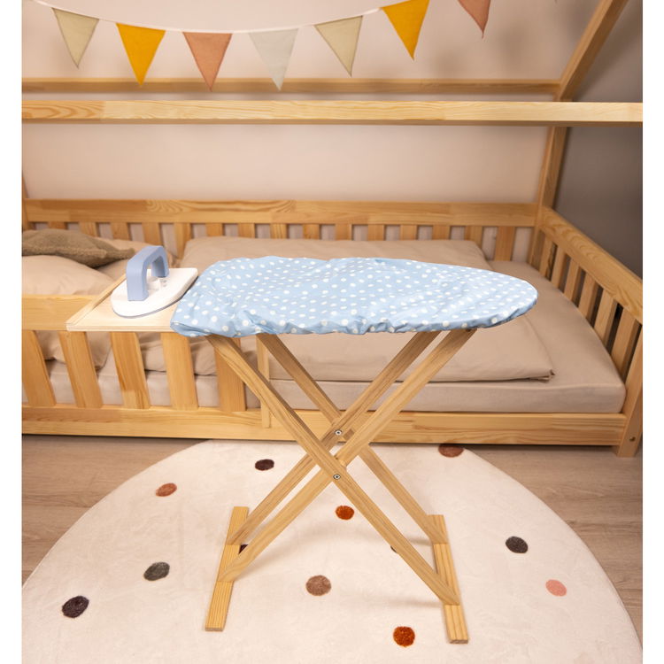 Детска дъска за гладене с ютия