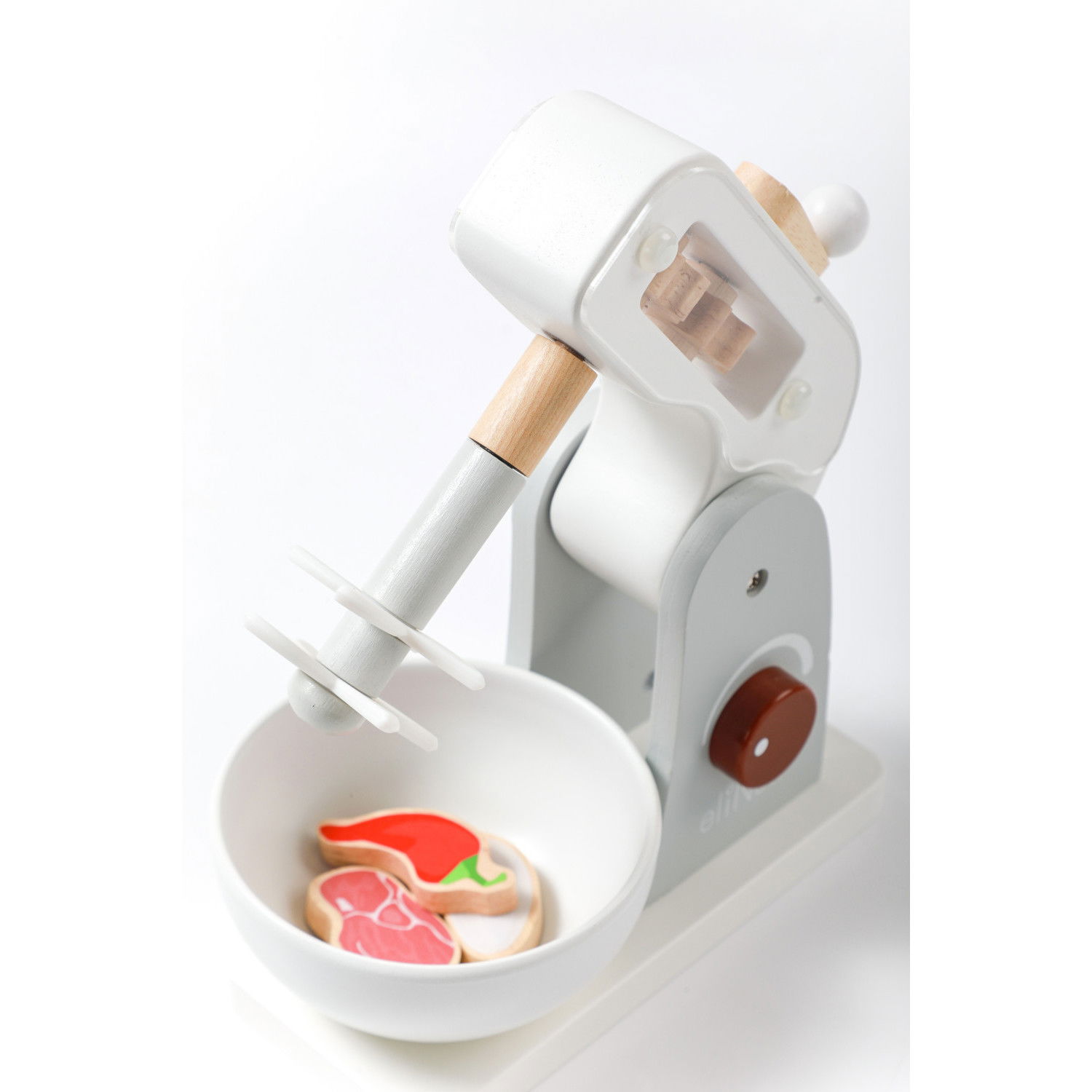 Дървен блендер с приставки и аксесоари