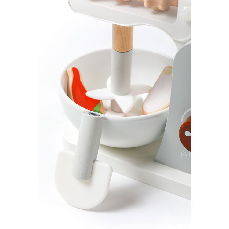 Дървен блендер с приставки и аксесоари