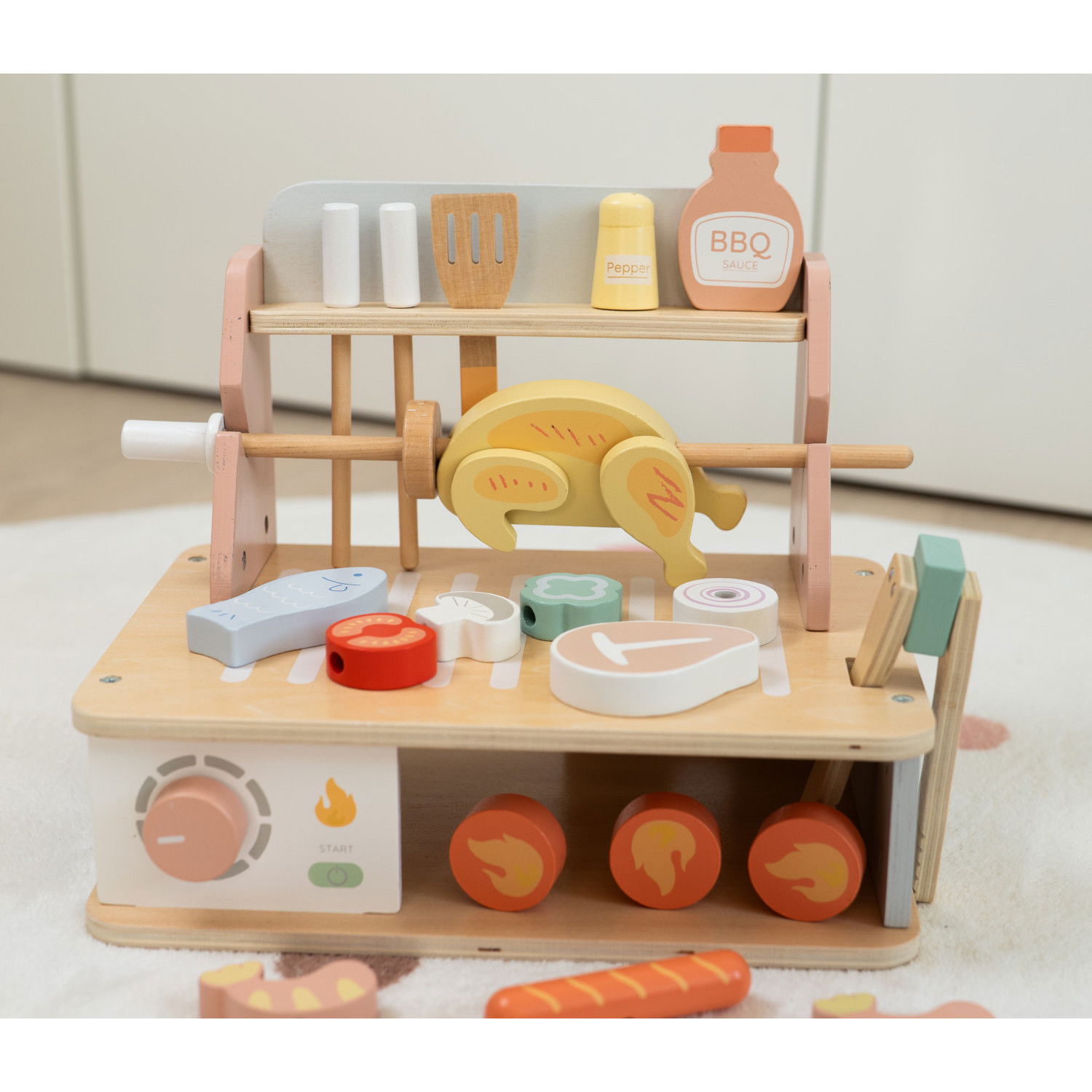 Дървено барбекю с аксесоари