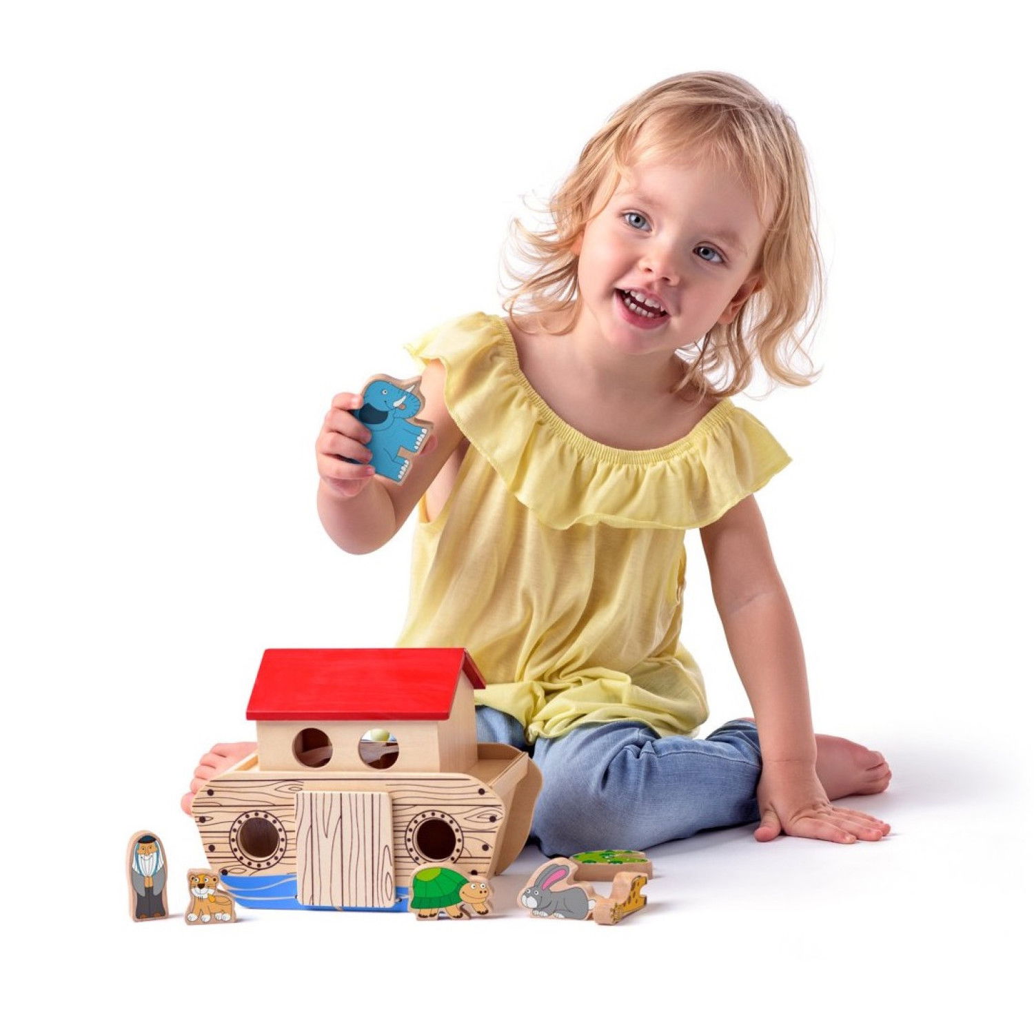 Дървен кораб с животни Ноев ковчег