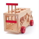 Дървен камион - сортер с животни