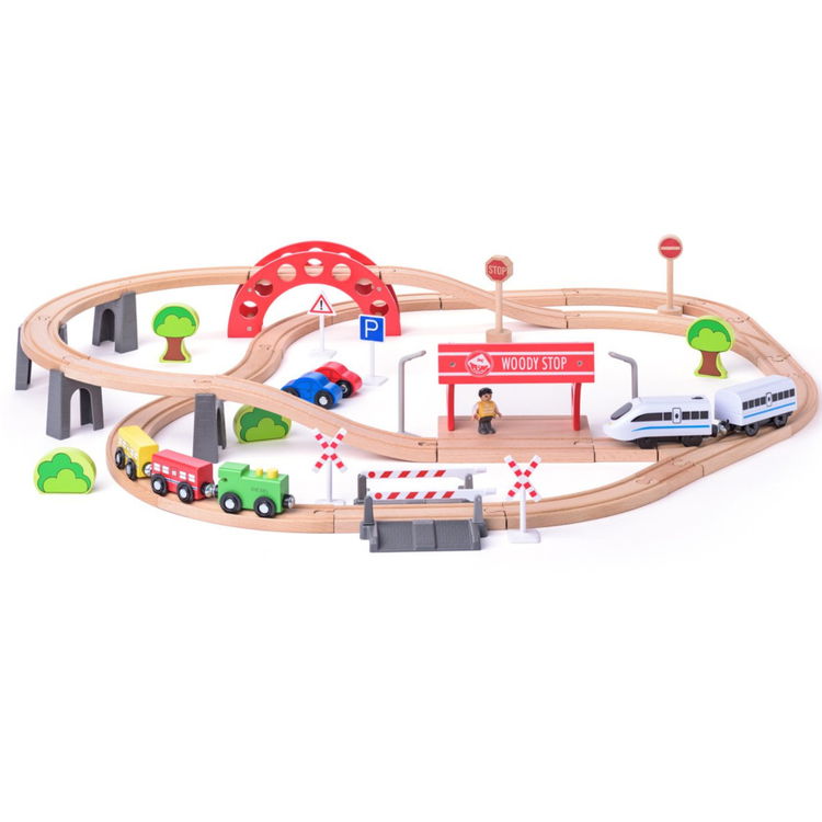 Комплект дървен влак и електрически локомотив, 60 части