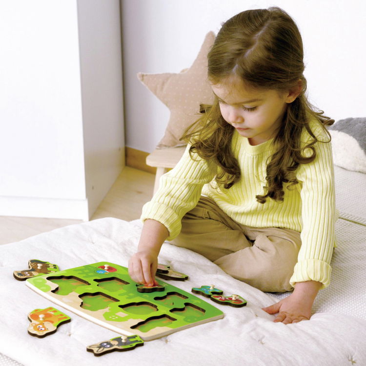 Дървен пъзел с дръжки Домашни животни, Hape