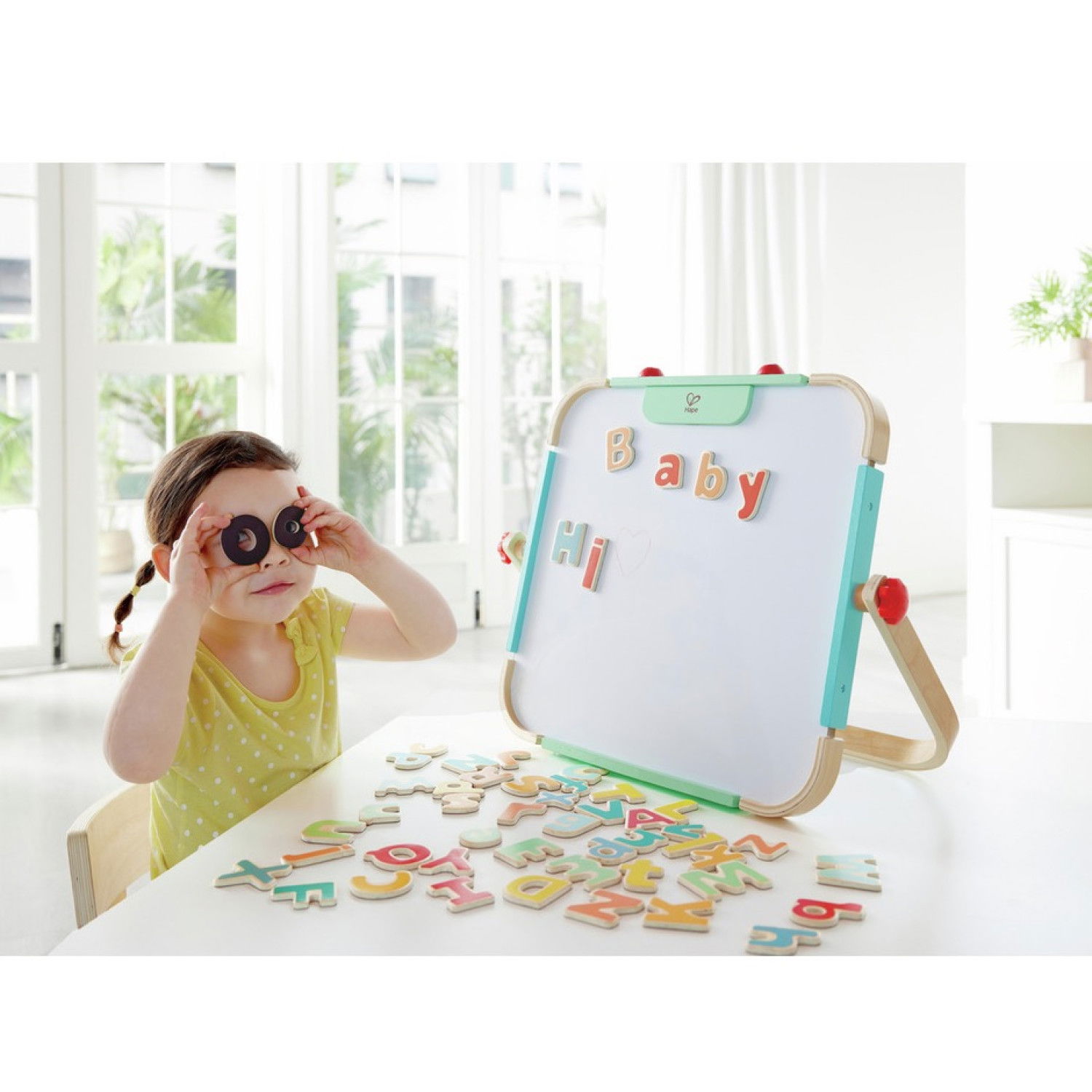 Дървена магнитна азбука, Hape