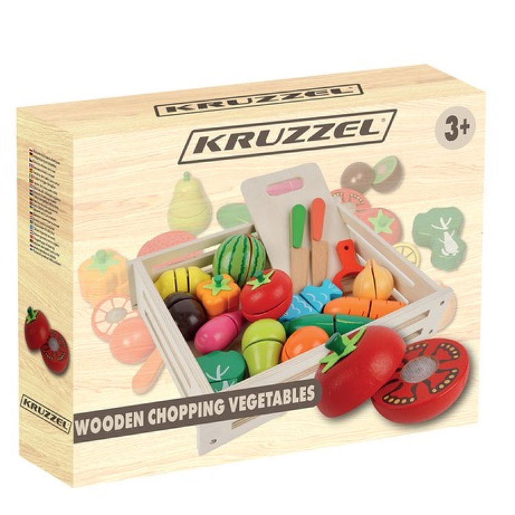 Дървена щайга със зеленчуци за рязане
