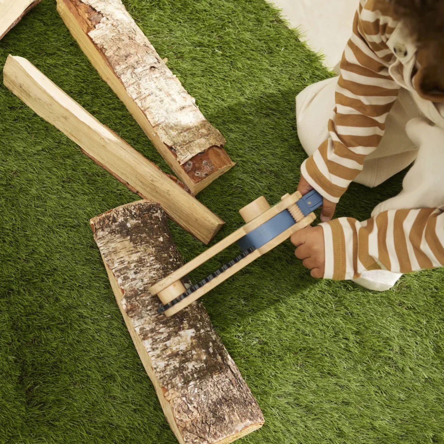 Детска резачка за дърва