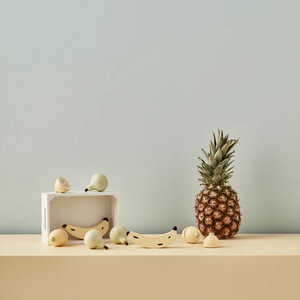 Дървени плодове за рязане в щайга