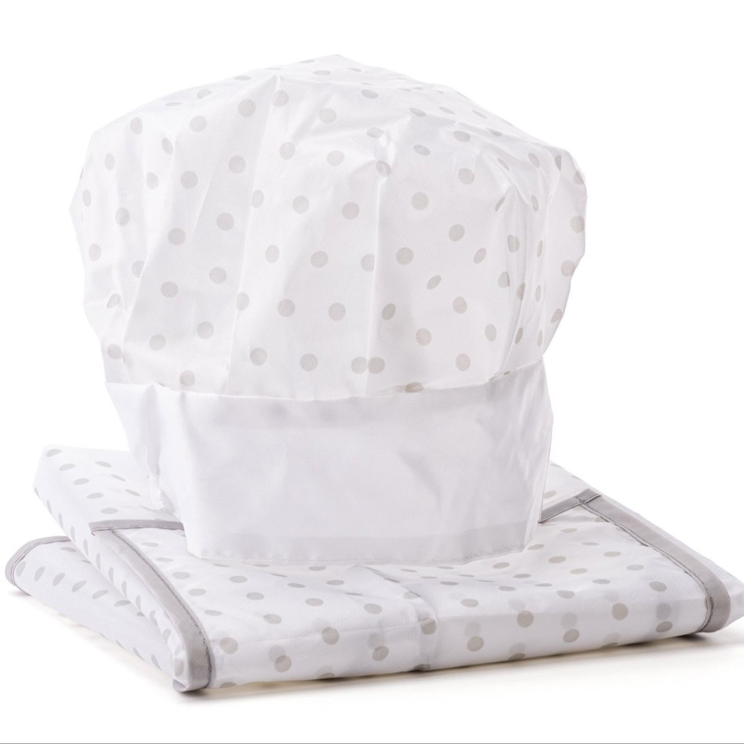 Дървена кухня с аксесоари и черна дъска