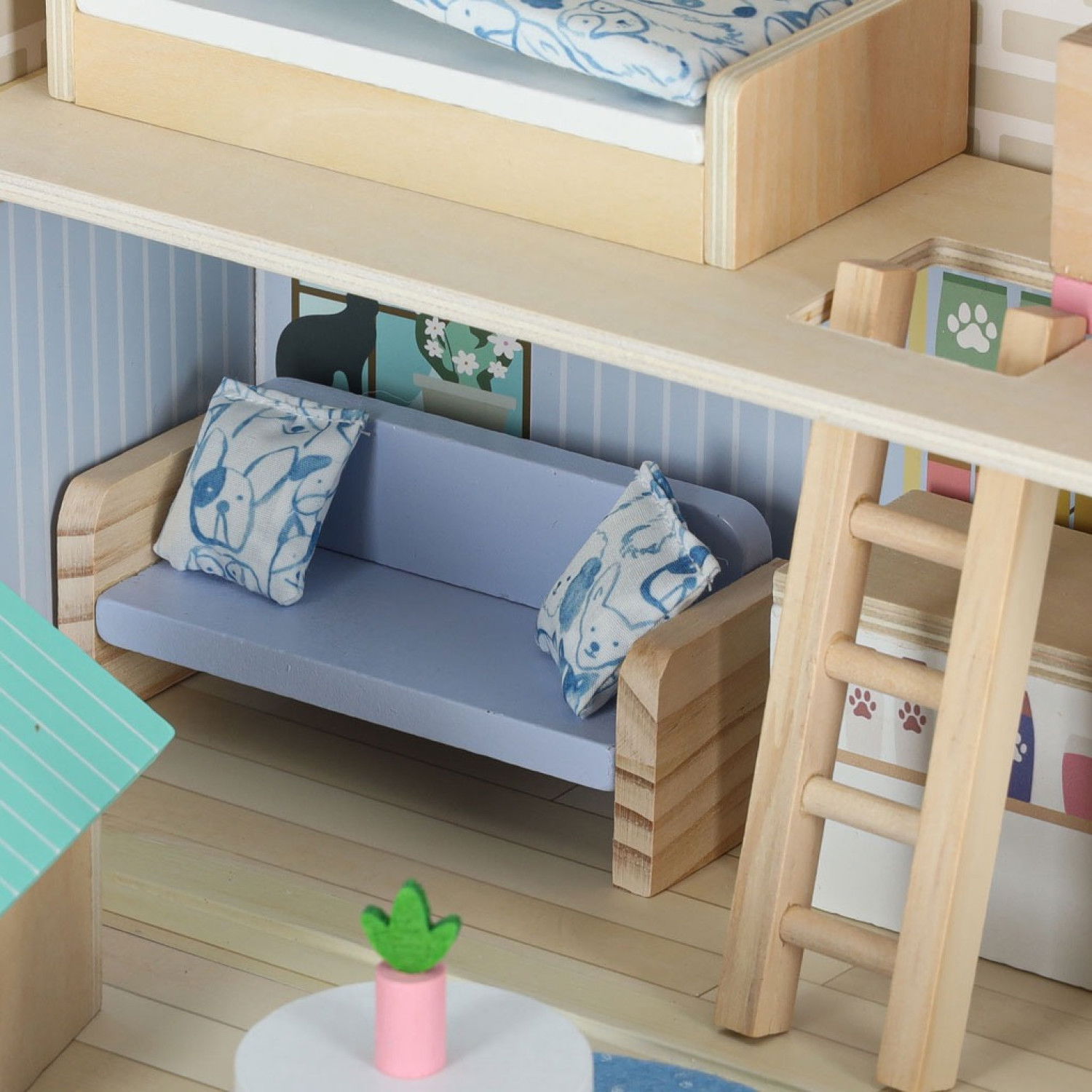 Къща за кукли в куфарче с аксесоари