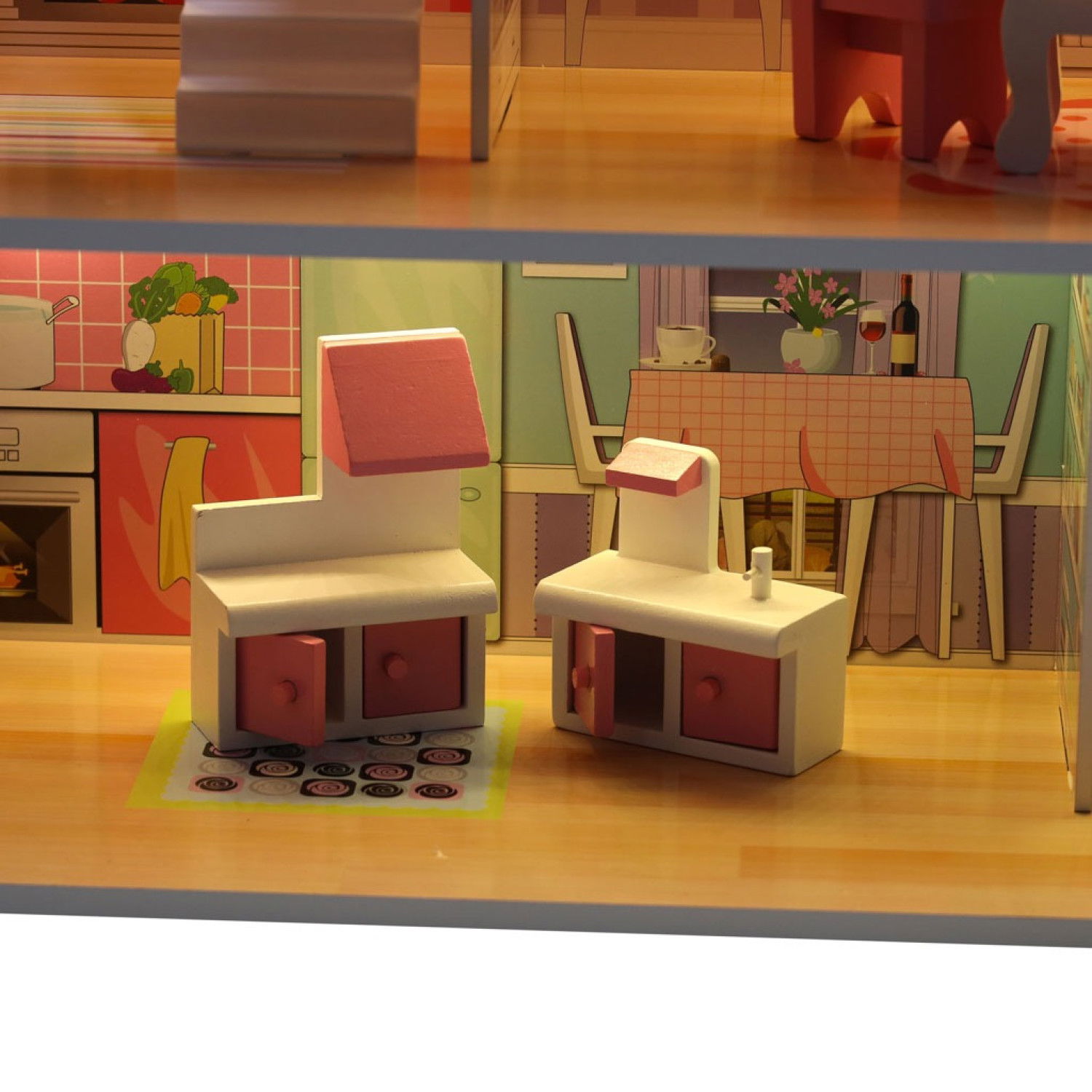 Дървена къща за кукли с LED осветление и аксесоари