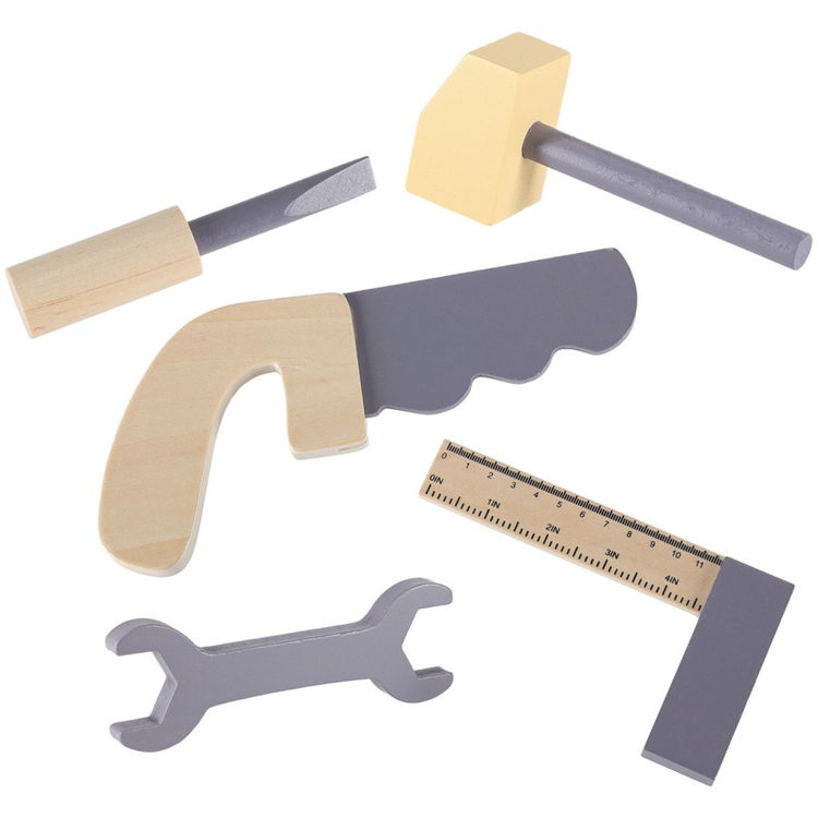 Дървена работилница с инструменти и аксесоари