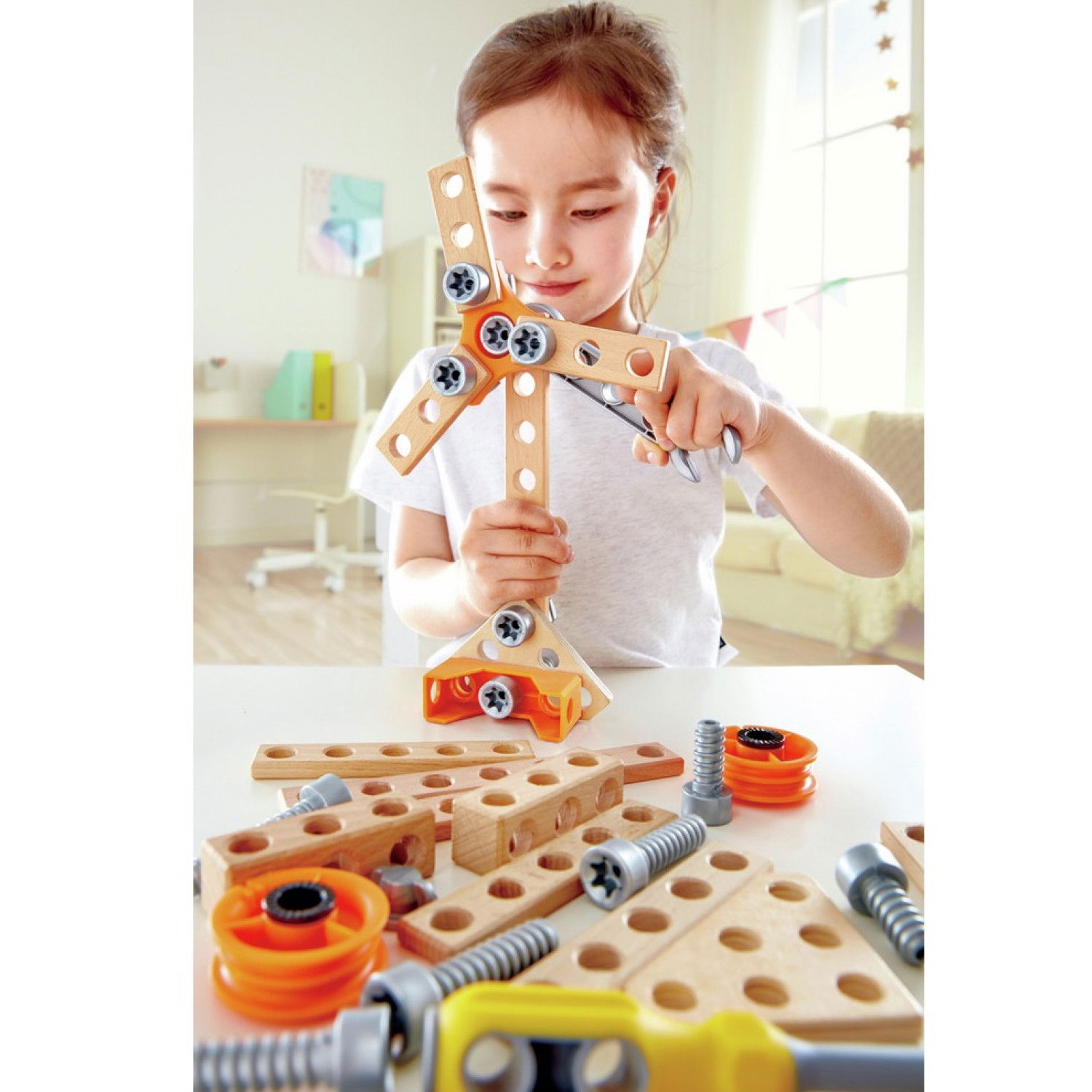 Дървена комплект за инжинери, 42 части, Hape