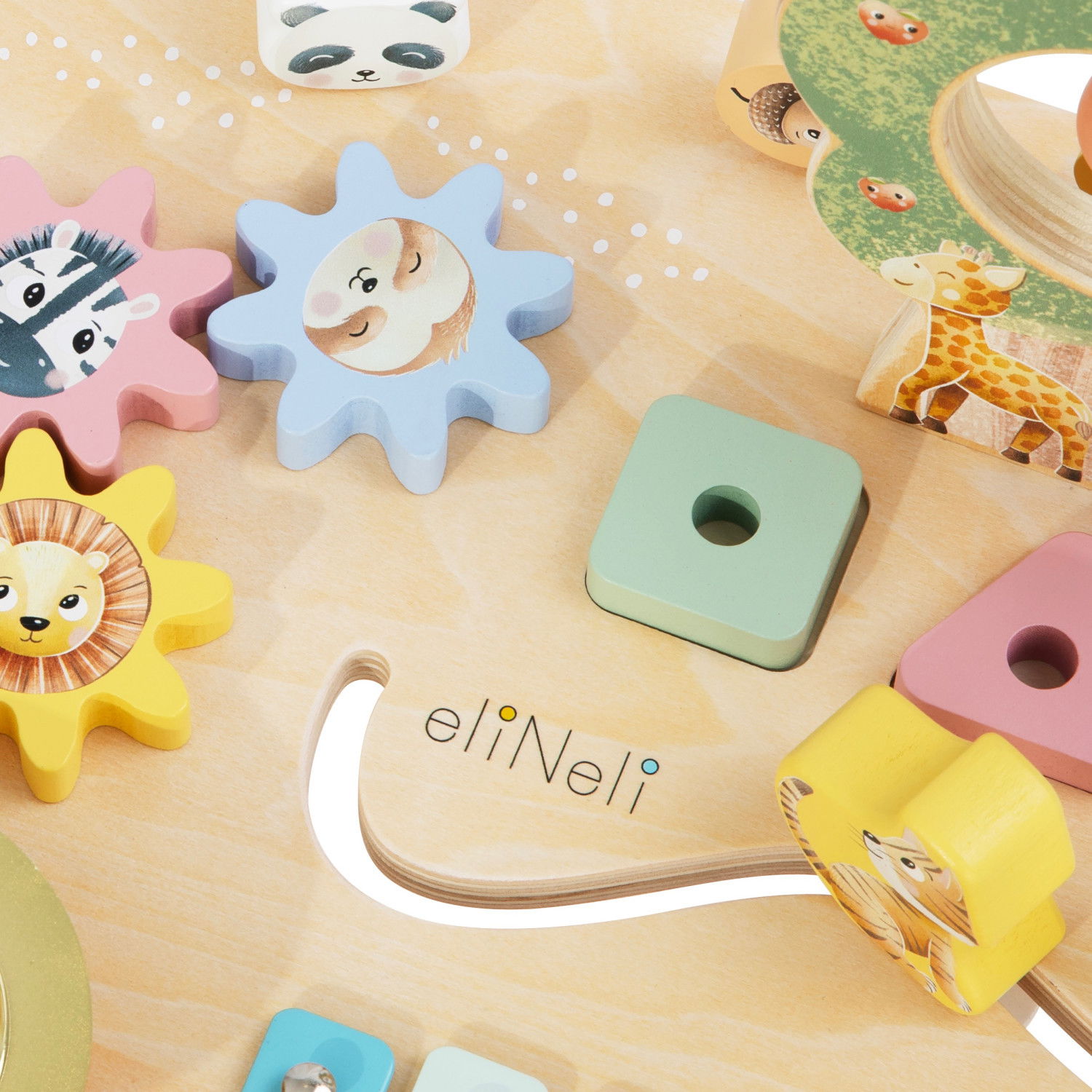 Многофункционална маса с активности Гора