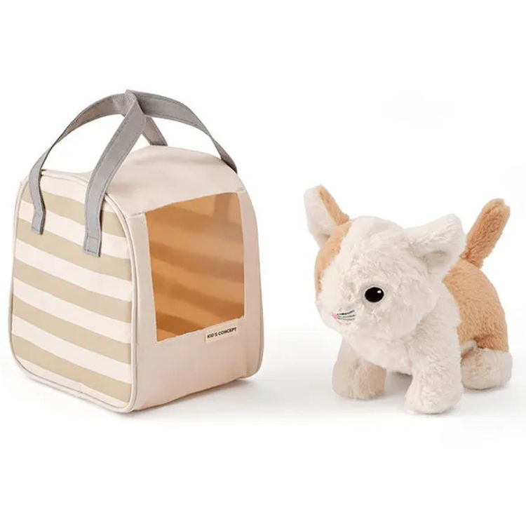 Плюшено коте в чантичка