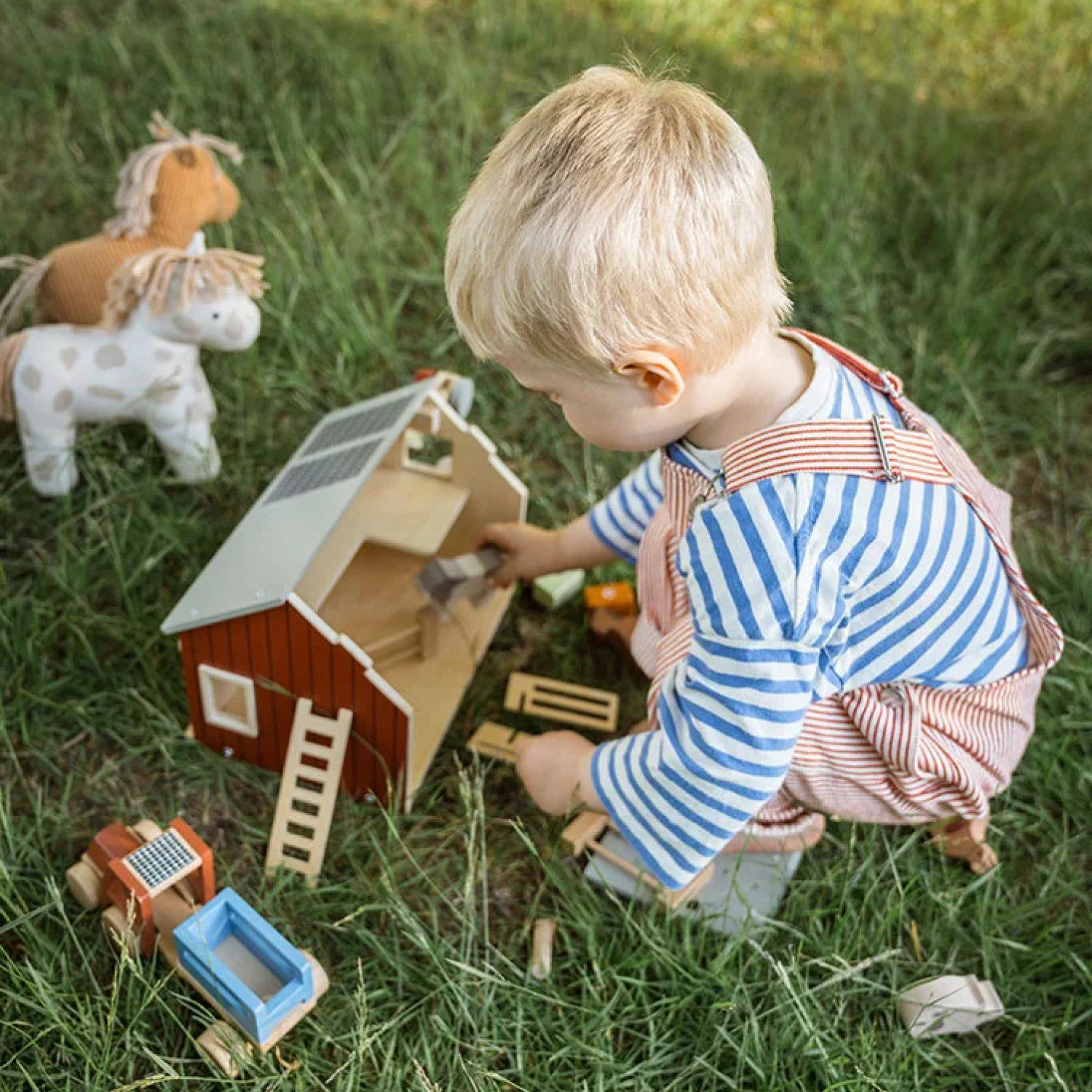 Дървена ферма