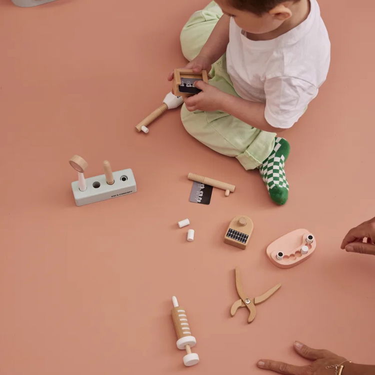 Зъболекарски комплект за деца в куфарче