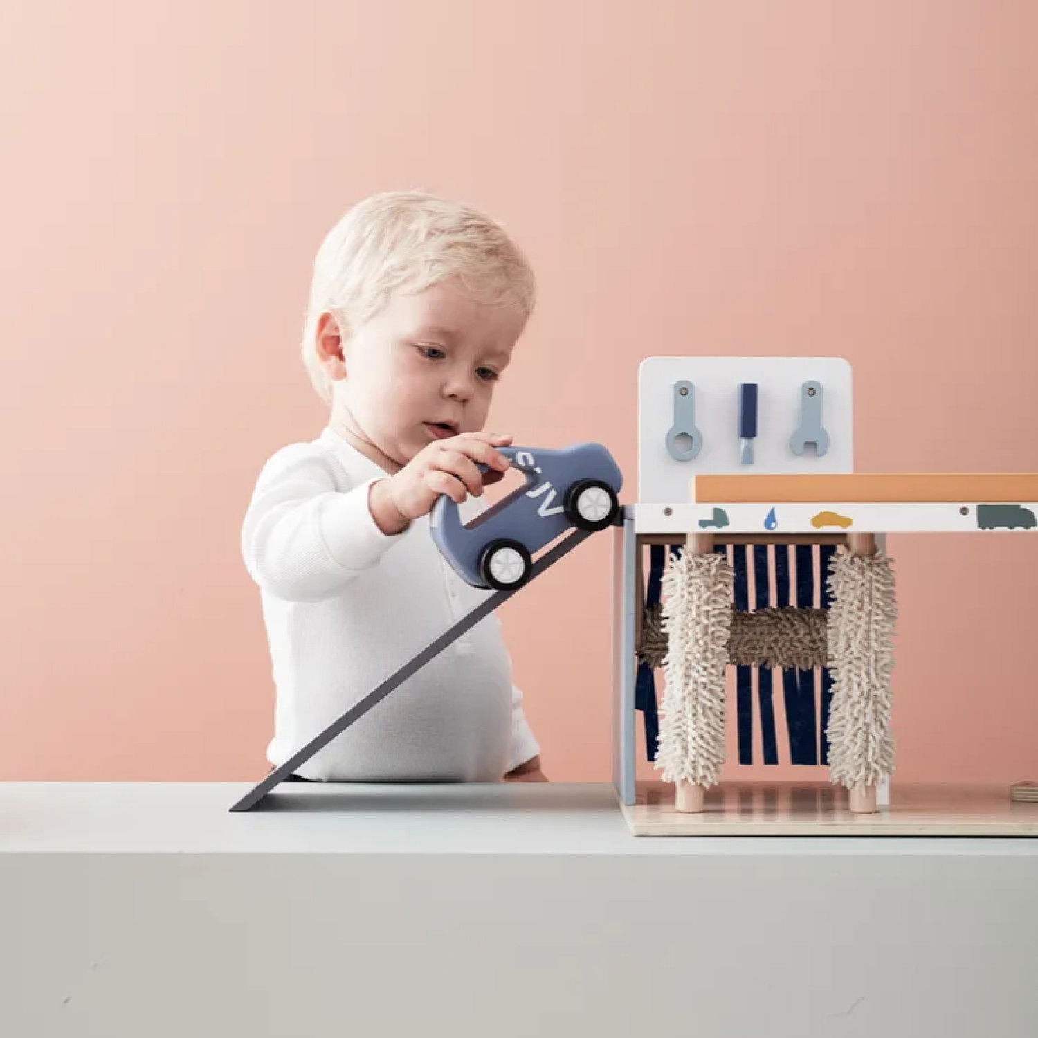 Сервизен център за автомобили