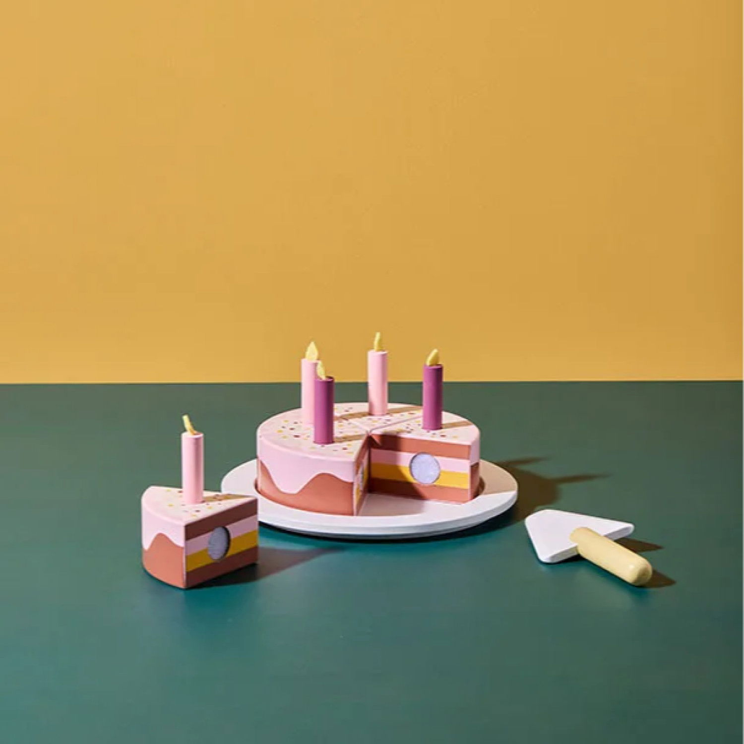 Дървена торта със свещички