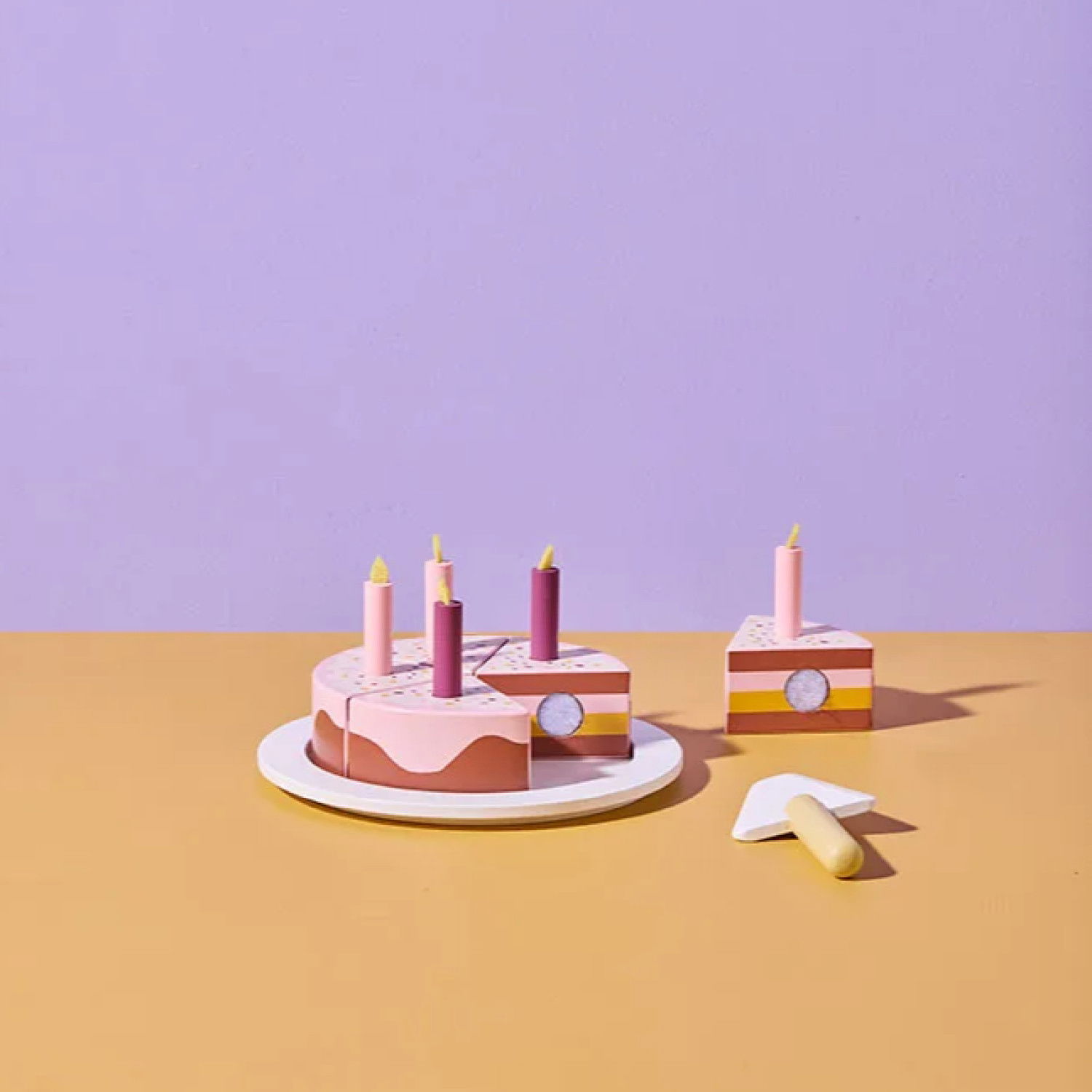 Дървена торта със свещички