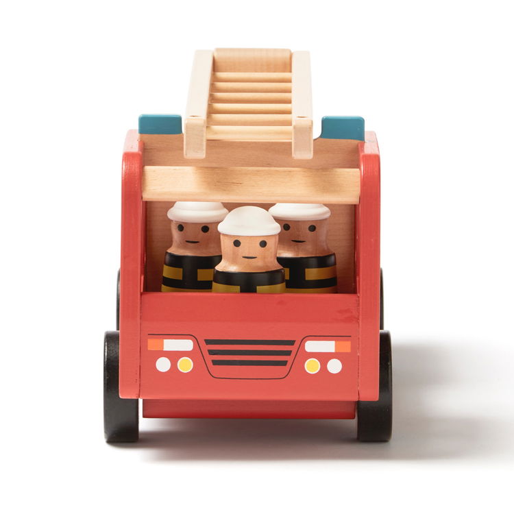 Дървена пожарна кола с фигурки