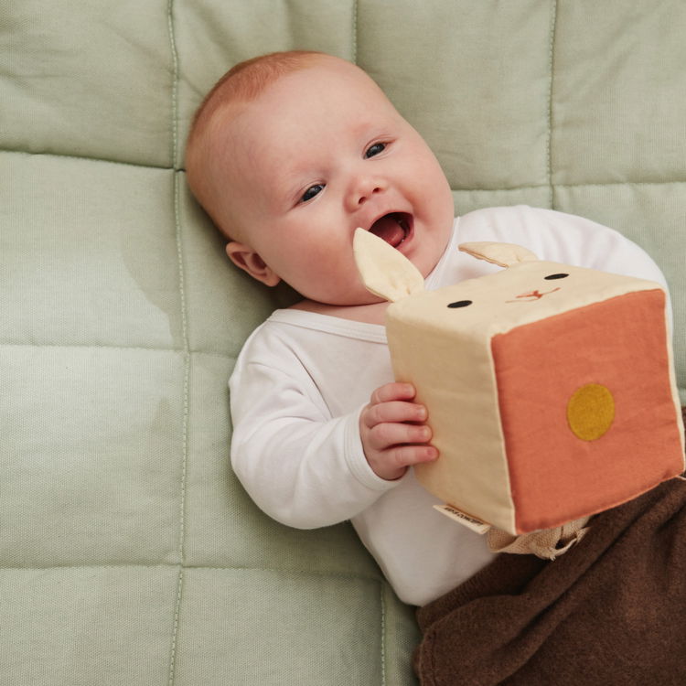 Комплект текстилни бебешки кубчета