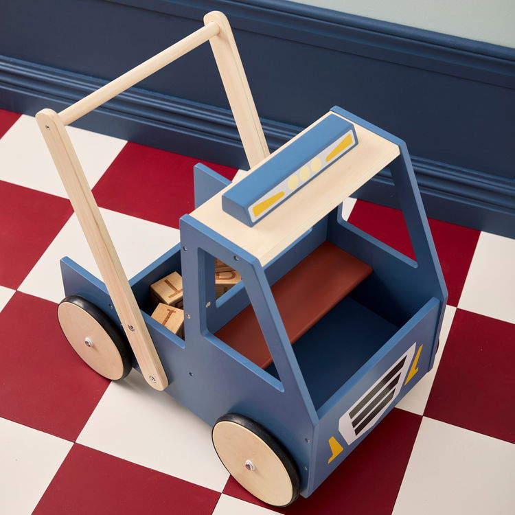 Дървена проходилка Камионче