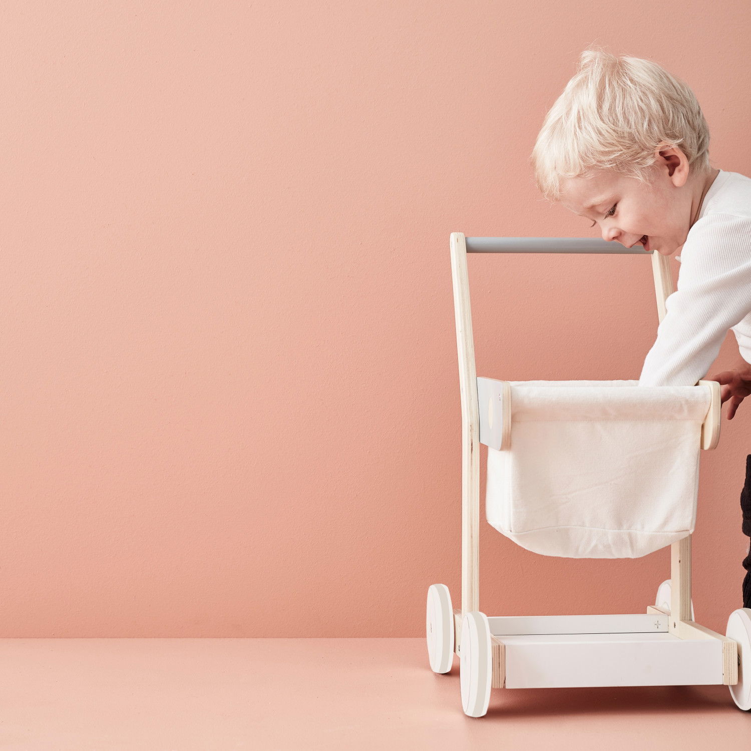 Дървена детска количка за пазар