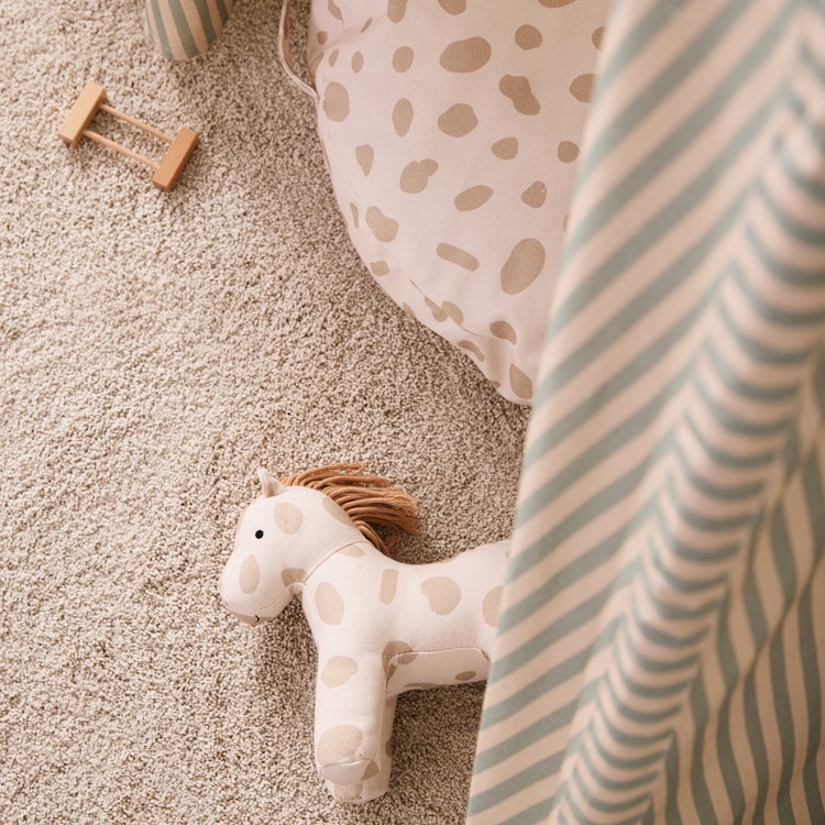 Плюшена играчка Кончето Доти