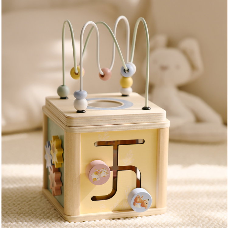 Дървен активен куб Животни