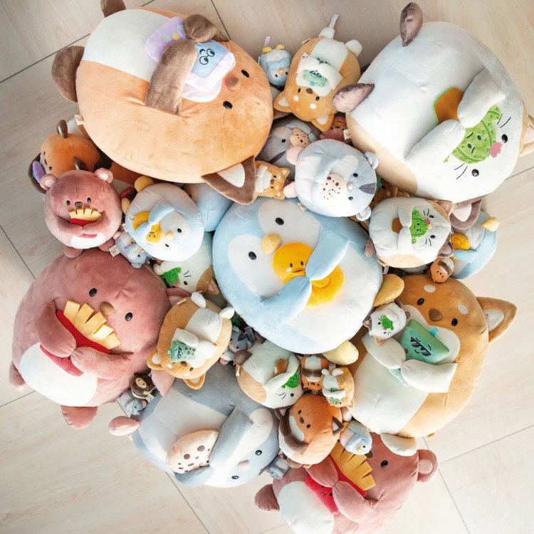 Мека играчка коте Анджи с кактус