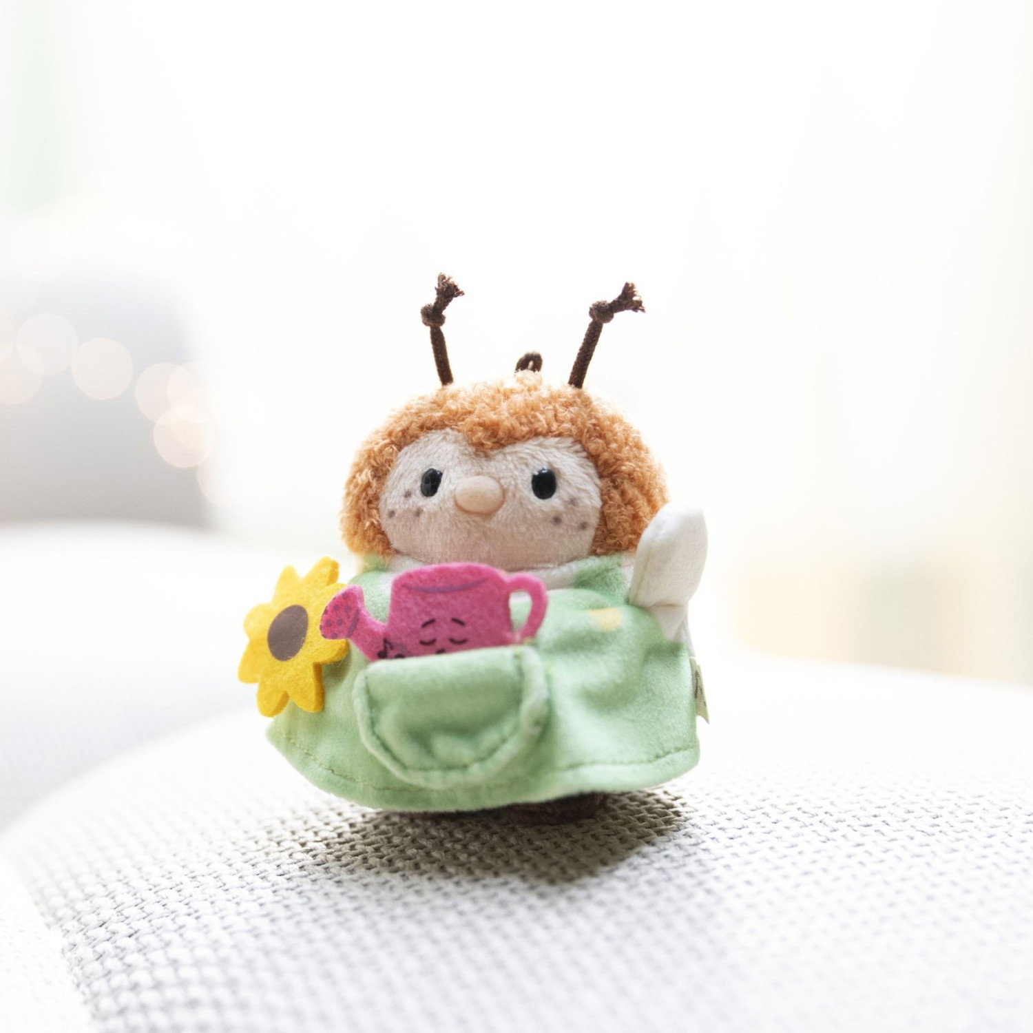 Мека играчка пчеличка Хадши NICI