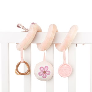 Мека бебешка спирала за легло, Кармен