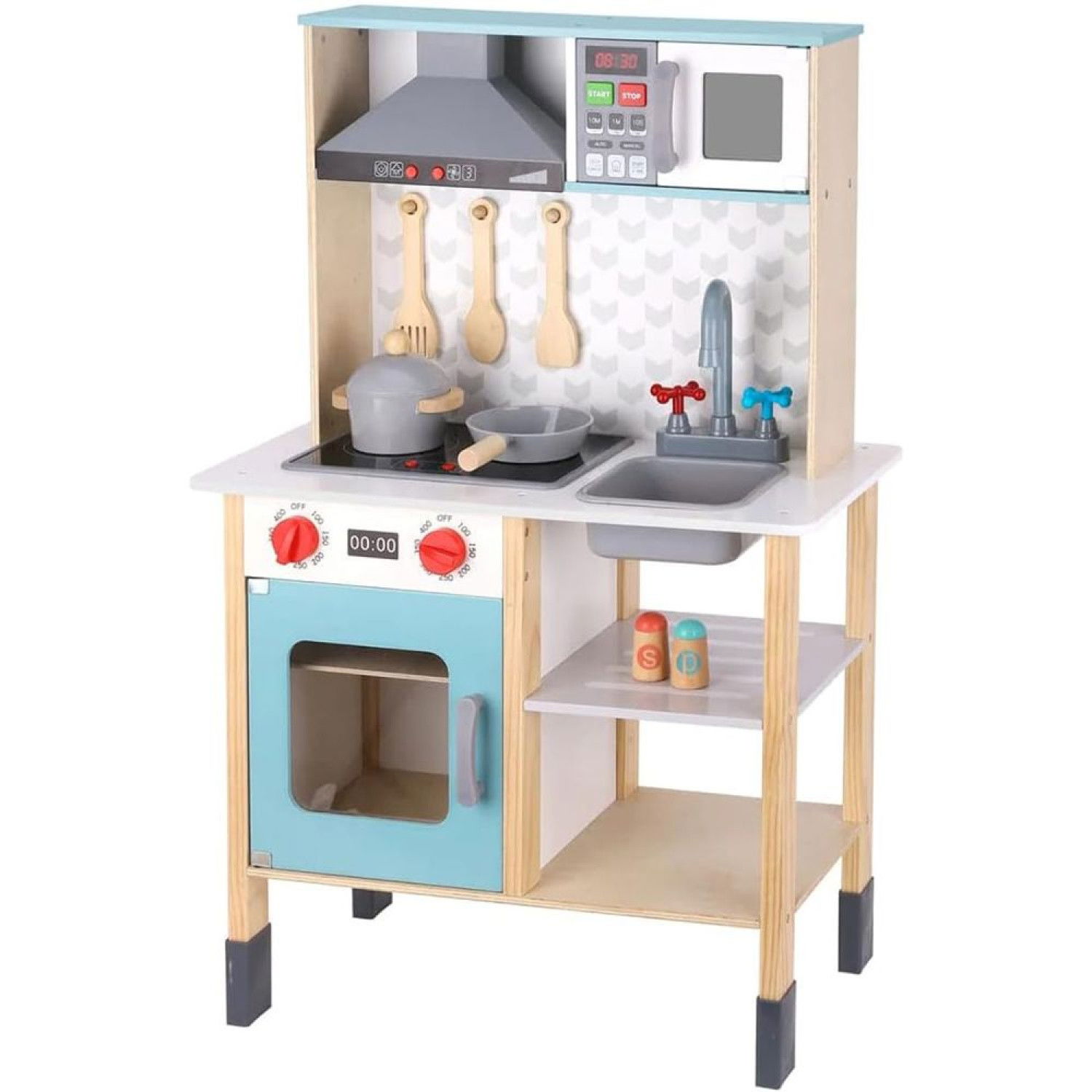 Дървена кухня с аксесоари и черна дъска