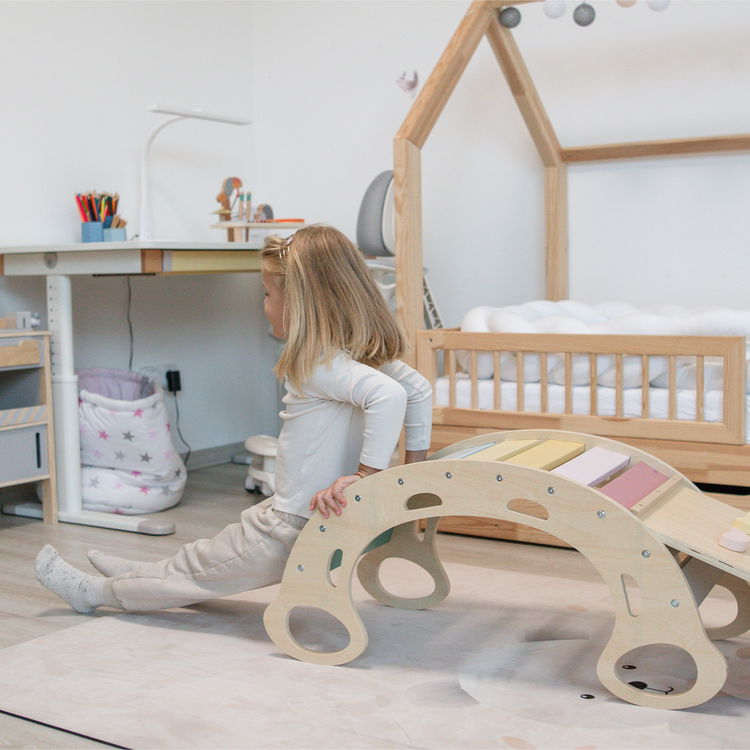 Дървена Монтесори люлка 5в1 с борд 2в1